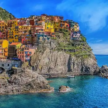 cinque terre italia case colorato