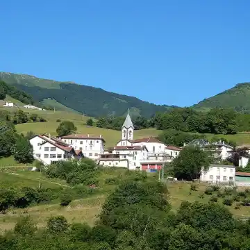 vista paese valcarlos