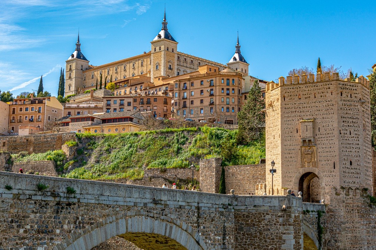 alcazar ponte toledo spagna