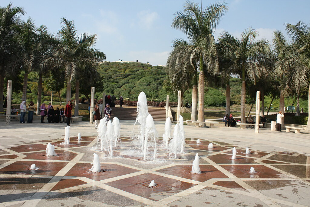 azhar park entrance fountain
