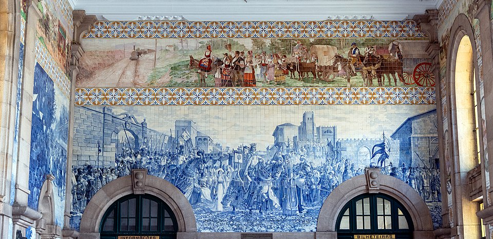 azuelo and mural sao bento railway station porto portugal