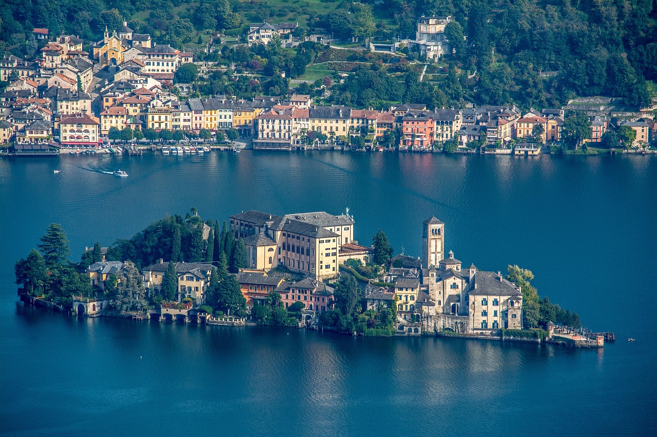 lago isola orta natura montagna