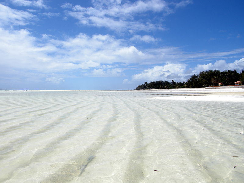 paje beach at low tide 1