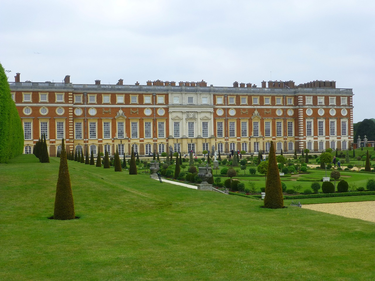 palazzo hampton court re enrico