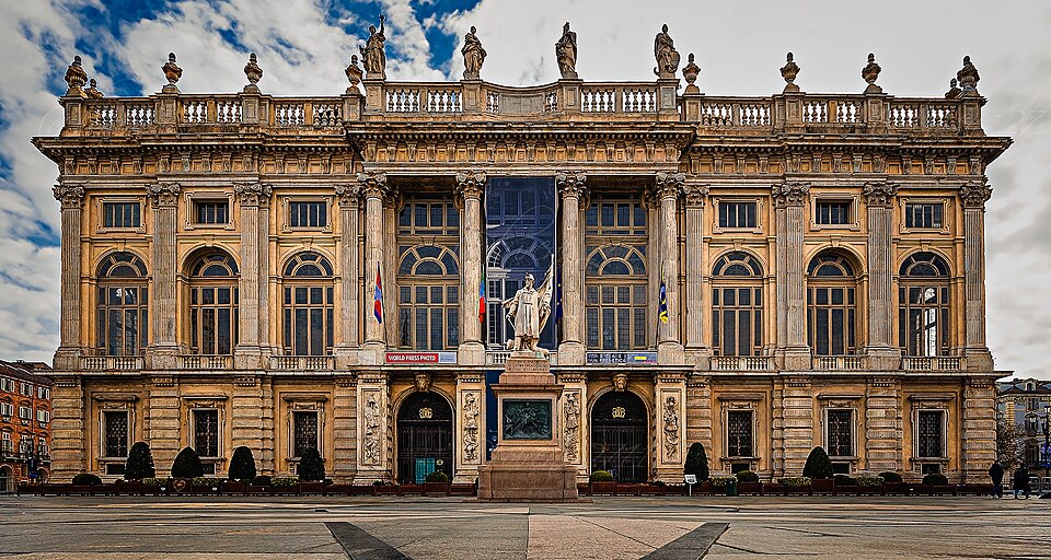 palazzo madama torino crop