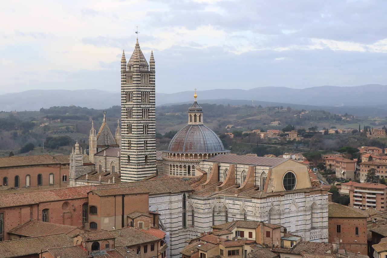 siena italia tuscany chiesa