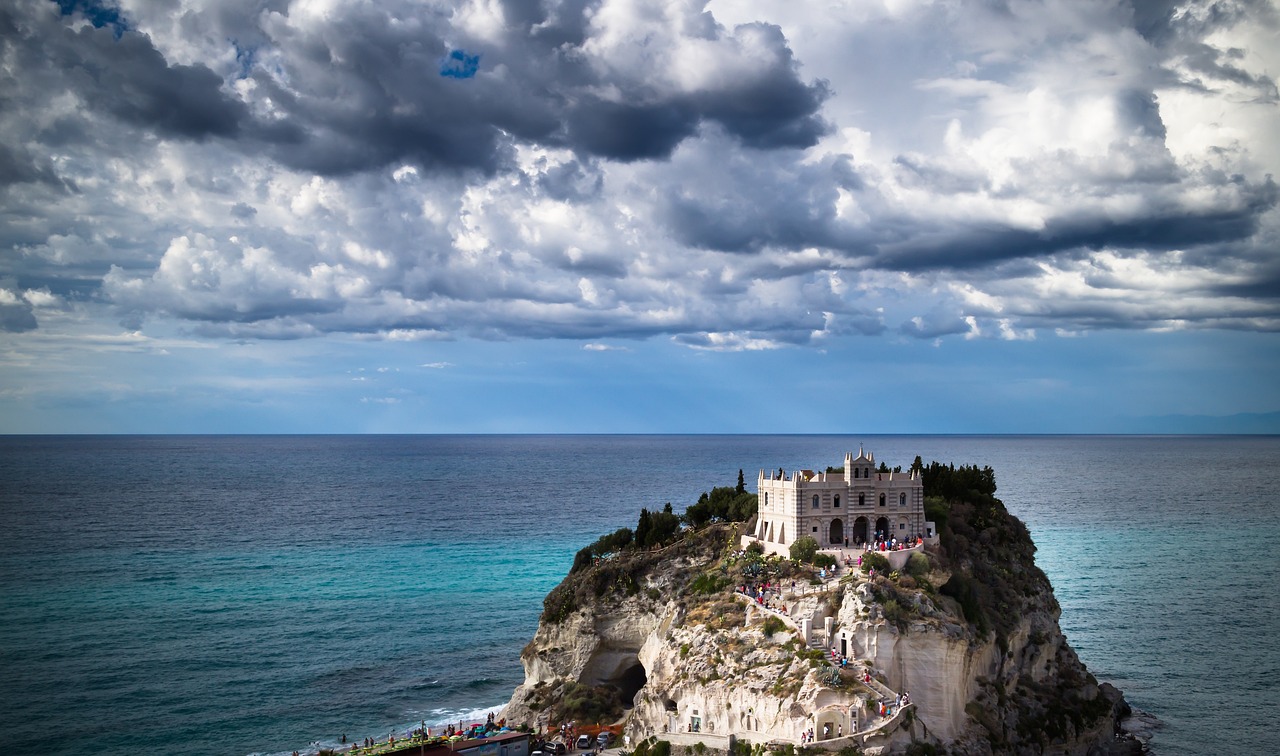 tropea calabria italia monumento